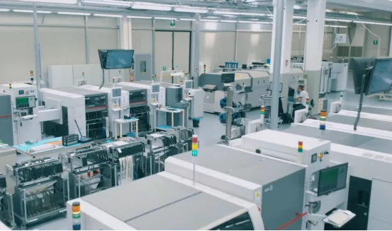 Through-Hole vs Surface Mount Applications
